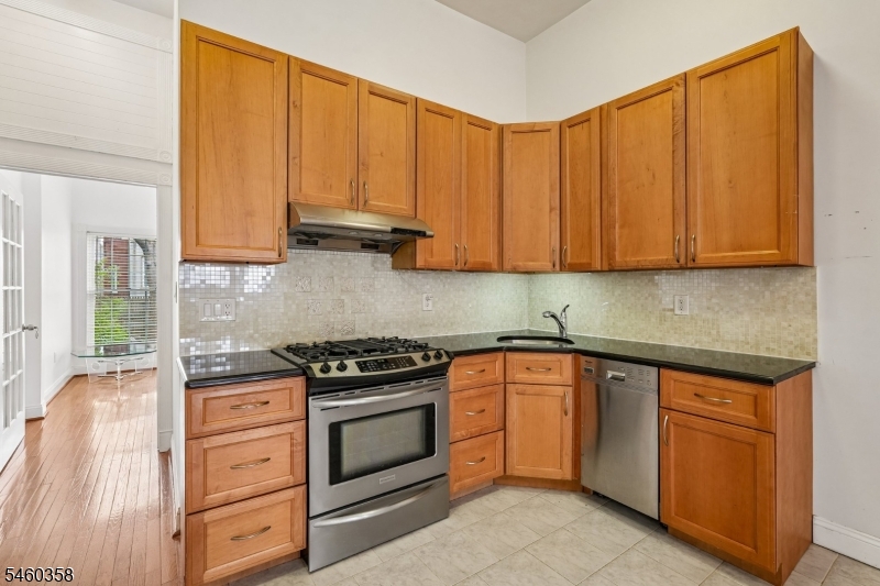 90 A Hackensack Plk R Weehawken NJ 07086