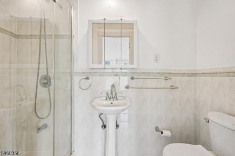 90 A Hackensack Plk R Weehawken NJ 07086