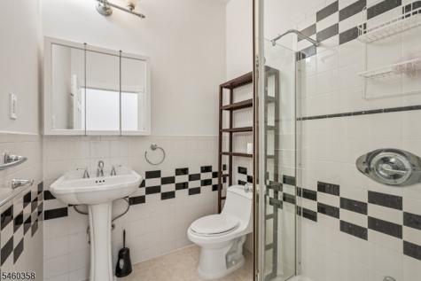 90 A Hackensack Plk R Weehawken NJ 07086
