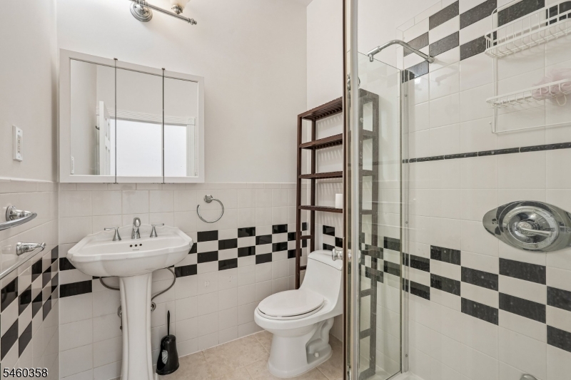 90 A Hackensack Plk R Weehawken NJ 07086