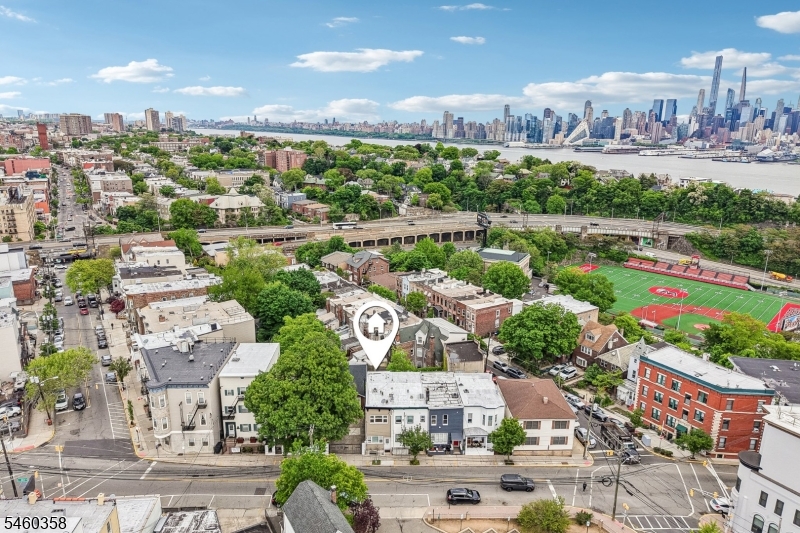 90 A Hackensack Plk R Weehawken NJ 07086