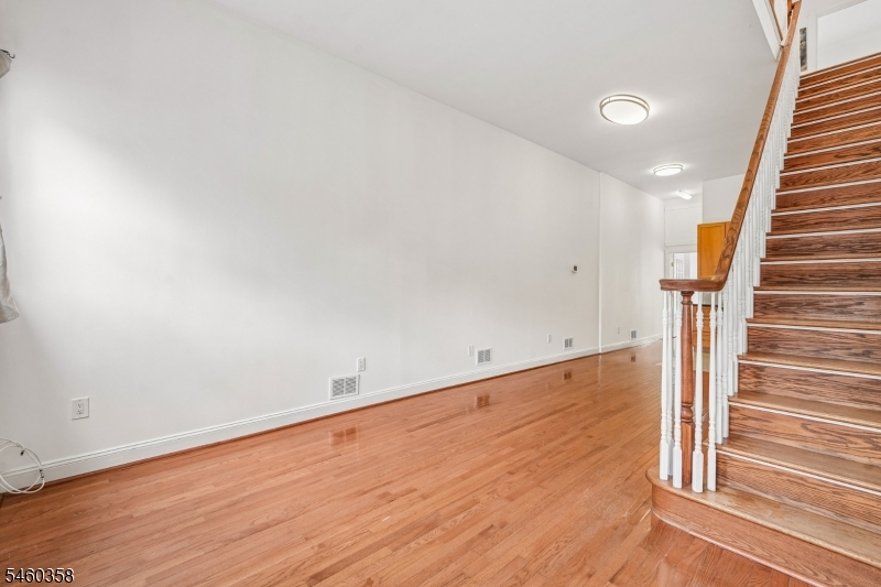 90 A Hackensack Plk R Weehawken NJ 07086