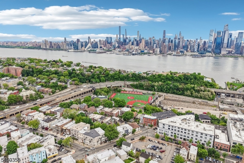 90 A Hackensack Plk R Weehawken NJ 07086
