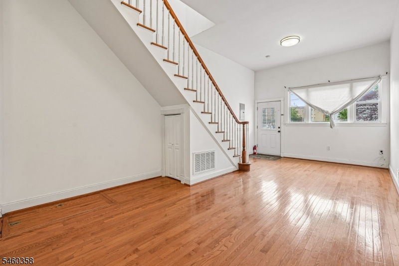 90 A Hackensack Plk R Weehawken NJ 07086