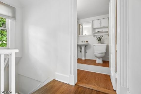 439 Grove Street Montclair NJ 07043