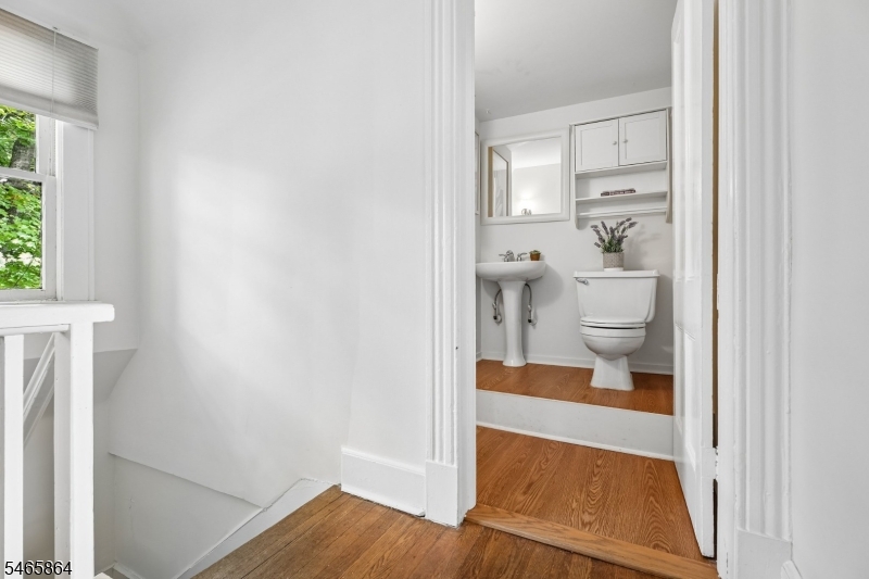 439 Grove Street Montclair NJ 07043