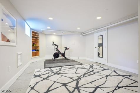 439 Grove Street Montclair NJ 07043