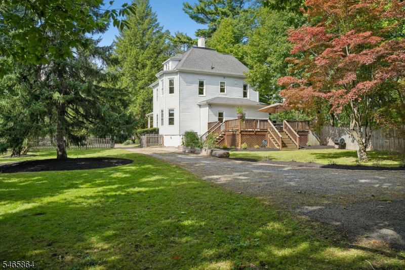 439 Grove Street Montclair NJ 07043
