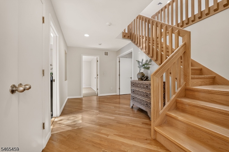 5 Jennie Court Cedar Grove NJ 07009