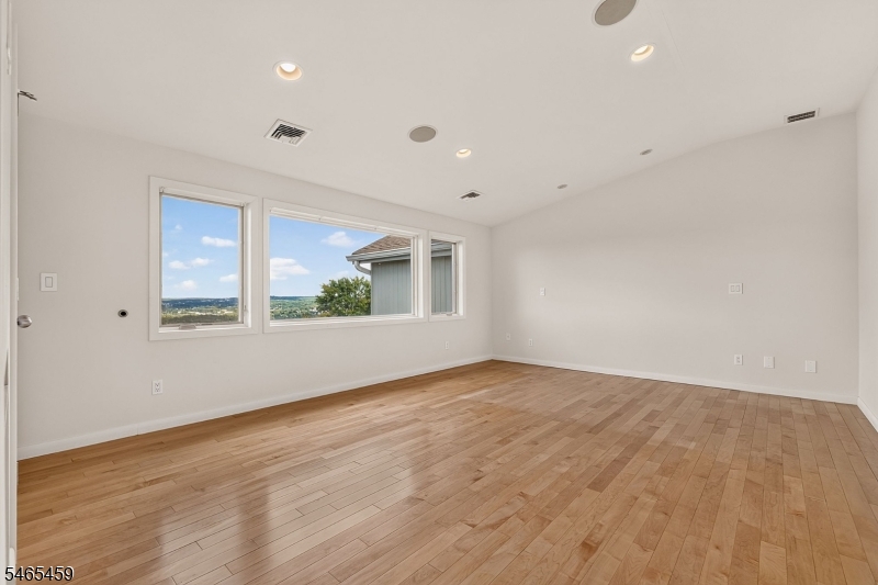 5 Jennie Court Cedar Grove NJ 07009