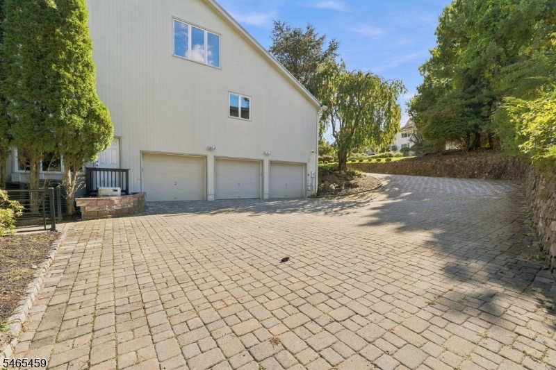 5 Jennie Court Cedar Grove NJ 07009