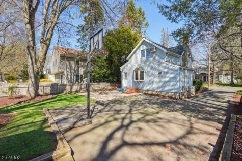 454 Northern Parkway Ridgewood Village NJ 07450