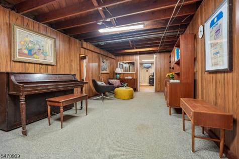 12 Carlton Drive Montclair NJ 07043