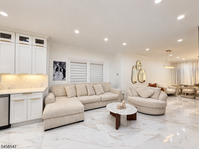 104 Boyle Avenue Totowa NJ 07512