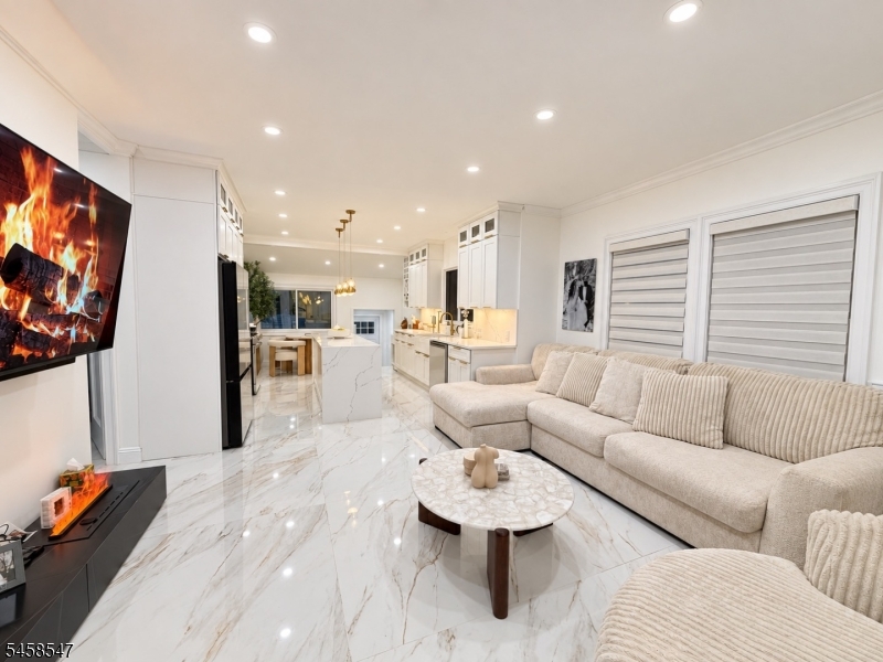 104 Boyle Avenue Totowa NJ 07512