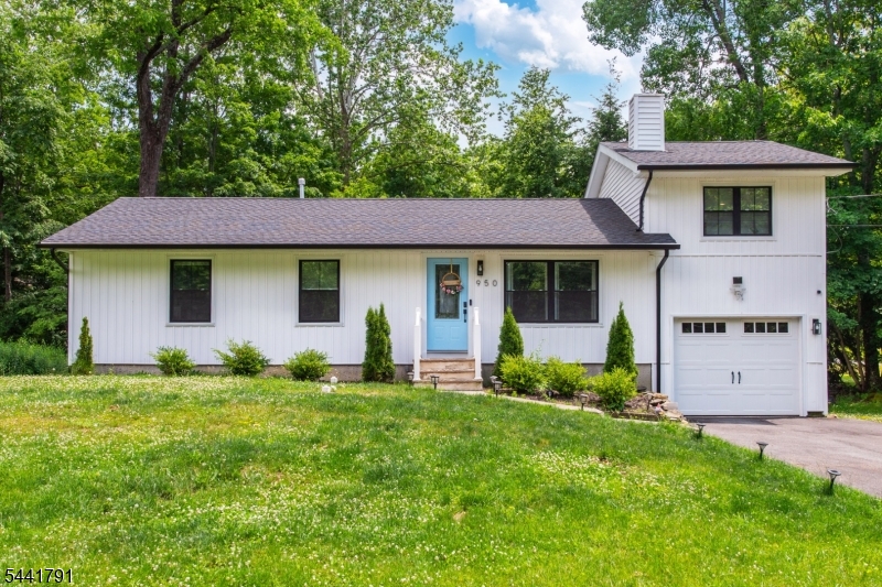 950 E Walnut Drive Stillwater NJ 07860