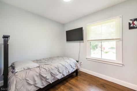 950 E Walnut Drive Stillwater NJ 07860