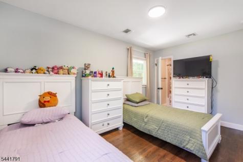 950 E Walnut Drive Stillwater NJ 07860