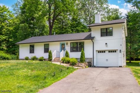 950 E Walnut Drive Stillwater NJ 07860
