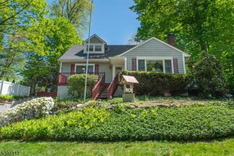 45 Lakeside Trail Kinnelon NJ 07405