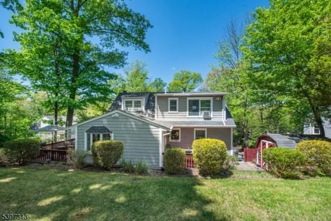 45 Lakeside Trail Kinnelon NJ 07405
