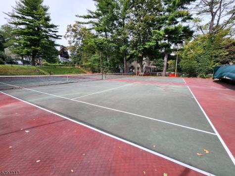 45 Lakeside Trail Kinnelon NJ 07405