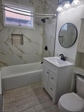 16 Mineral Sprg A Passaic NJ 07055