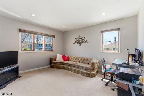 5 Hastings Road Parsippany-troy Hills NJ 07950
