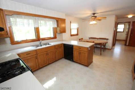 71 Dawn Avenue North Haledon NJ 07508