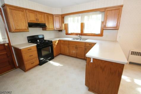 71 Dawn Avenue North Haledon NJ 07508