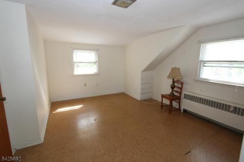 71 Dawn Avenue North Haledon NJ 07508