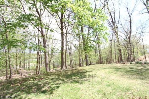 71 Dawn Avenue North Haledon NJ 07508