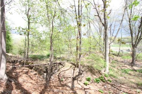 71 Dawn Avenue North Haledon NJ 07508