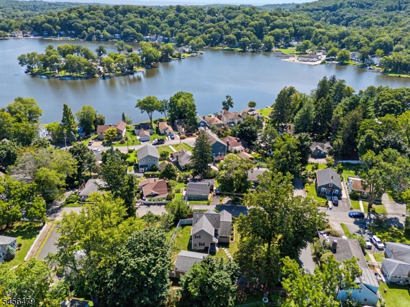 6 Landing Trail Denville NJ 07834