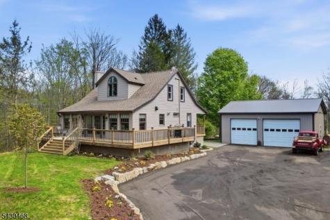1 Kerrs Corner Road Frelinghuysen NJ 07825