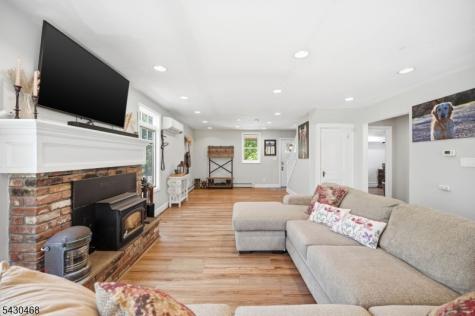 1 Kerrs Corner Road Frelinghuysen NJ 07825