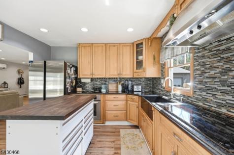 1 Kerrs Corner Road Frelinghuysen NJ 07825