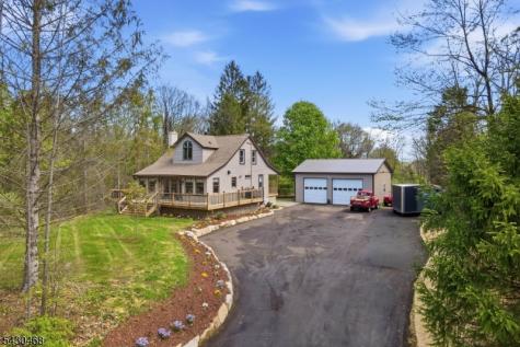 1 Kerrs Corner Road Frelinghuysen NJ 07825