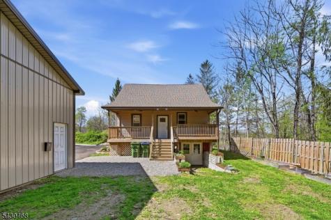 1 Kerrs Corner Road Frelinghuysen NJ 07825