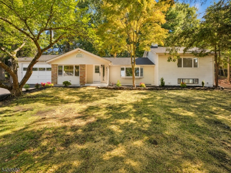 28 Deer Trail Hardyston NJ 07460