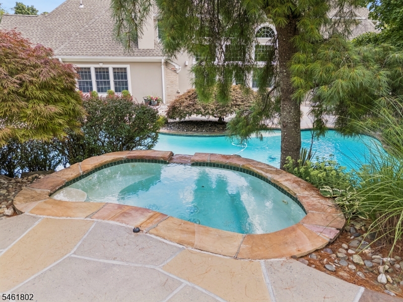 37 Colts Glen Lane Bernards NJ 07920