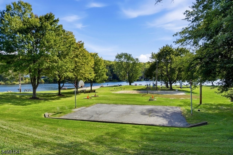 6 Sunset Drive Green NJ 07821