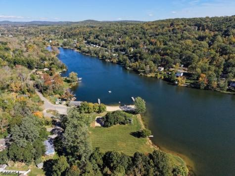 6 Sunset Drive Green NJ 07821