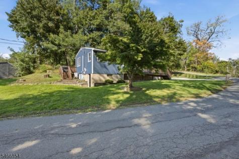 6 Sunset Drive Green NJ 07821