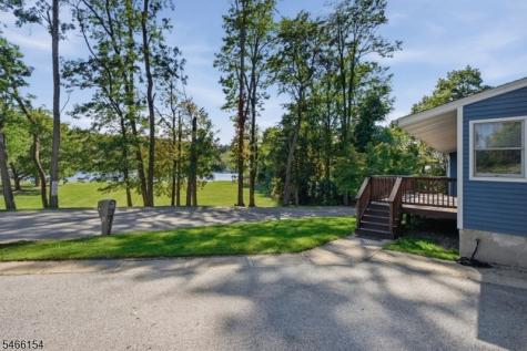 6 Sunset Drive Green NJ 07821
