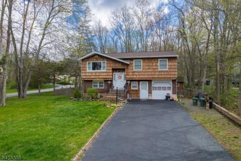 678 Morsetown Road West Milford NJ 07480