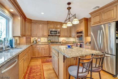 237 Cedar Lane River Vale NJ 07675