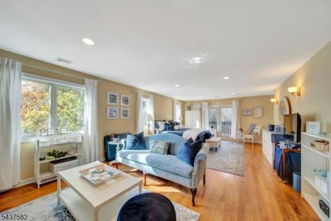237 Cedar Lane River Vale NJ 07675