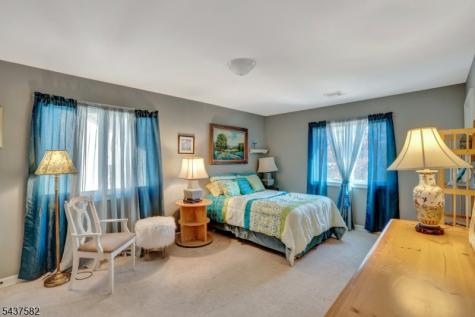 237 Cedar Lane River Vale NJ 07675