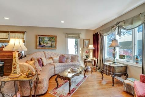 237 Cedar Lane River Vale NJ 07675